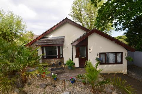 4 bedroom detached bungalow for sale