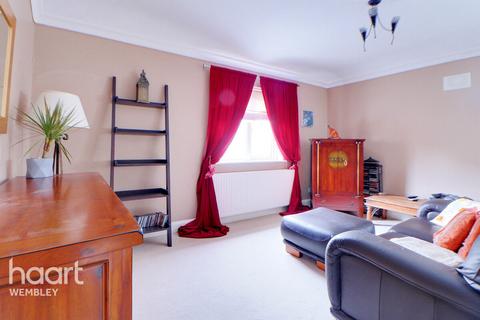 1 bedroom maisonette for sale