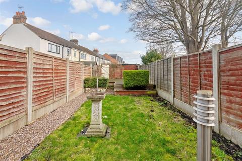Mill Road, Gillingham, Kent 3 bed terraced house for sale