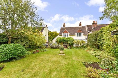South Street, Midhurst, West Sussex... 3 bed detached house for sale