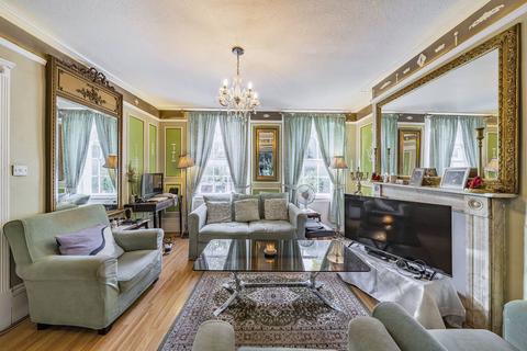 Kennington Road, Kennington, London... 5 bed end of terrace house for sale