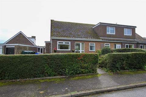 Osborne Gardens, North Sunderland... 2 bed semi