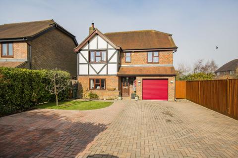 Court Meadow Close, Rotherfield 4 bed detached house for sale