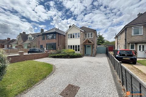 Itter Crescent, Walton, Peterborough... 3 bed detached house for sale