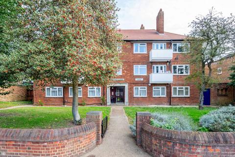 Rosemont Road, Acton, London, W3 2 bed flat for sale