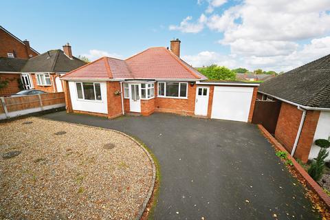 Tyninghame Avenue, Wolverhampton WV6 2 bed detached bungalow for sale