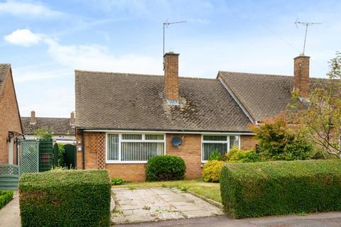 2 bedroom semi-detached bungalow for sale