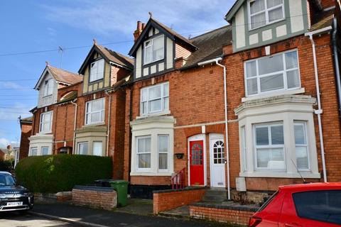 7 bedroom terraced house for sale