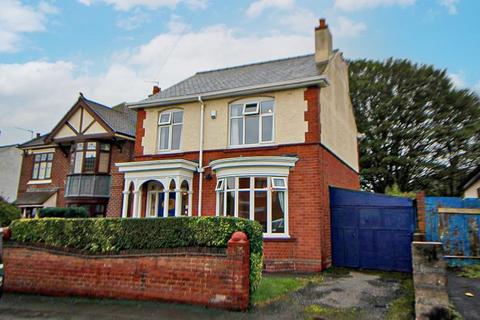 Pemberton Road, Coseley, WV14 8YG 3 bed detached house for sale