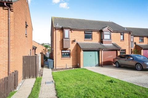 Tollard Close, Poole, BH12 4AU 3 bed semi