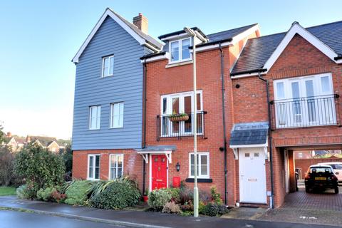 Romsey 3 bed terraced house for sale