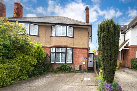 Vicarage Lane, Laleham Village... 3 bed semi