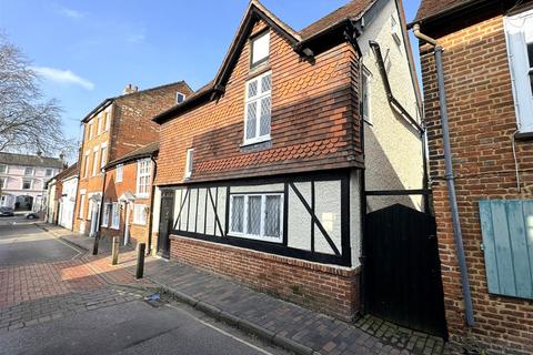 Park Row, Farnham 3 bed cottage for sale