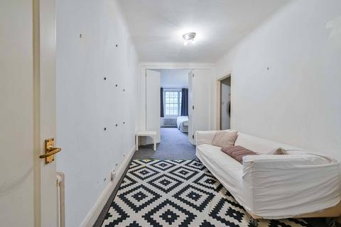 Ivor Court, Regent's Park, London, NW1 1 bed flat for sale