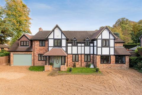 Holmes Close, Sunninghill 7 bed detached house for sale