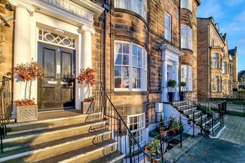 West Park, Harrogate, HG1 2 bed apartment for sale