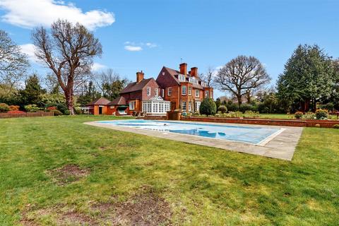 Mount Park Rd, Harrow On The Hill HA1 7 bed detached house for sale