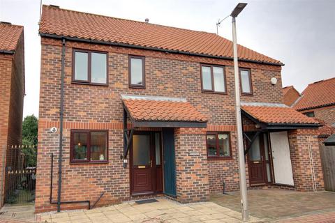 2 bedroom semi-detached house for sale