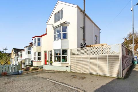 Highfield Terrace, Barnstaple EX32 5 bed end of terrace house for sale