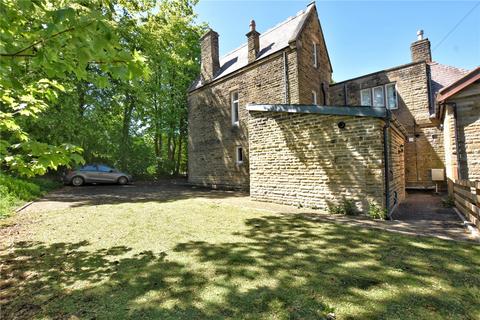 Sumner Street, Glossop, Derbyshire, SK13 3 bed semi
