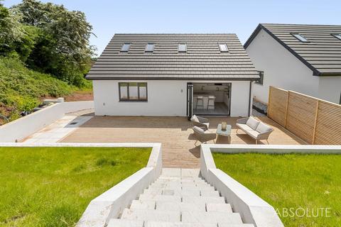 Martinique Gardens, Torquay, TQ2 4 bed detached house for sale