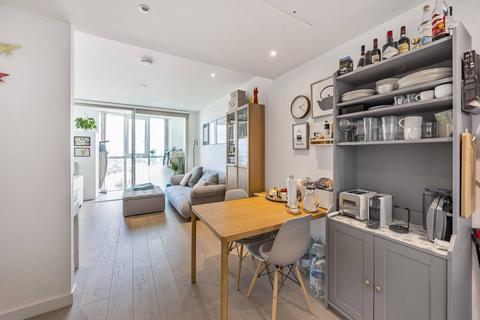 Sky Gardens, Nine Elms, London, SW8 1 bed flat for sale