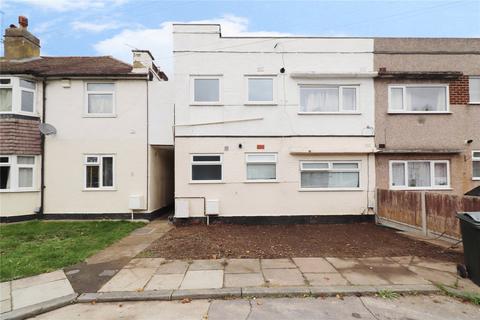 Shirley Close, Dartford, Kent, DA1 2 bed maisonette for sale