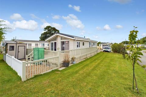 Cathedral View, Newark Road, Lincoln 2 bed park home for sale