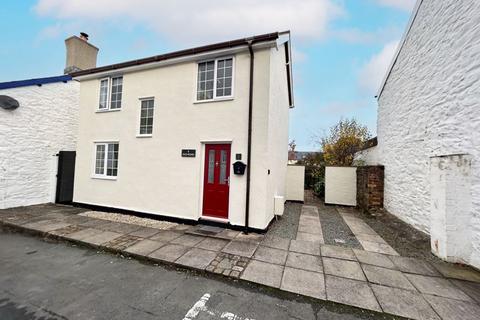 2 bedroom detached house for sale