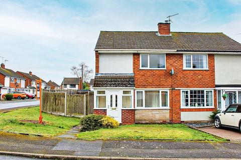 Dingle View, SEDGLEY, DY3 3LE 3 bed semi
