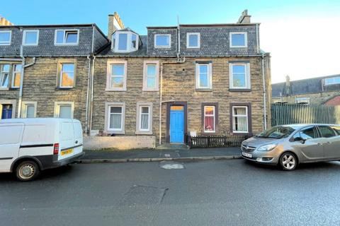 2 bedroom ground floor flat for sale