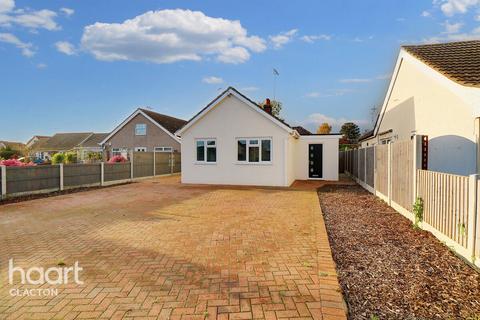 4 bedroom detached bungalow for sale