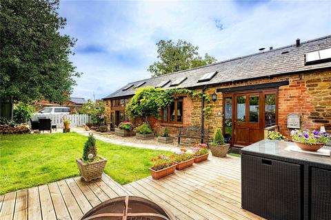 The Tchure, Oxfordshire OX15 2 bed barn conversion for sale