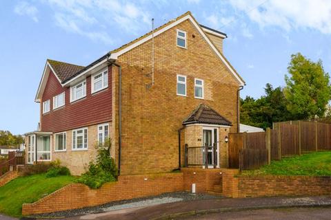 4 bedroom semi-detached house for sale