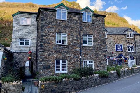 The Bridge, Boscastle, Cornwall, PL35 2 bed apartment for sale