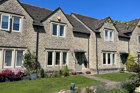 Lygon Court, Fairford... 2 bed retirement property for sale