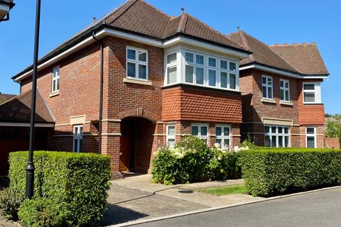 21 Queen Elizabeth Crescent... 4 bed detached house for sale