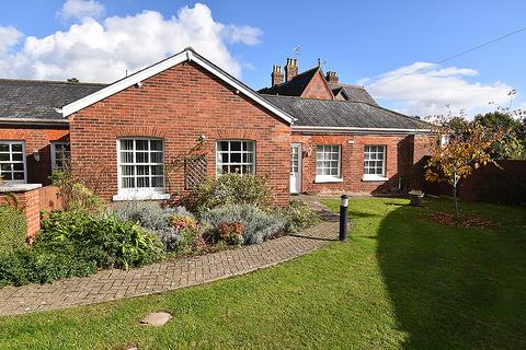 2 bedroom semi-detached bungalow for sale