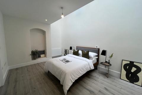 Rosemont Road, London NW3 6NG 2 bed apartment for sale
