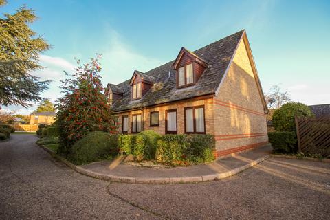 Ash Grove, Burwell 2 bed retirement property for sale