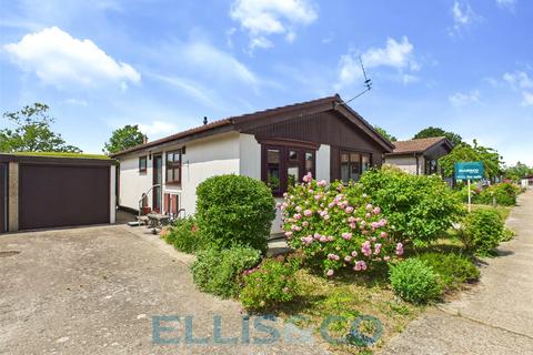 Bourne Park, Golden Green, Tonbridge... 2 bed bungalow for sale
