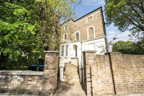 Cambridge Gardens,  Kilburn Park,  NW6 2 bed flat for sale