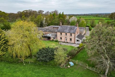 5 bedroom farm house for sale