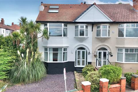 5 bedroom semi-detached house for sale