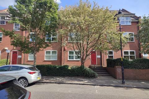 Myatts Field Court, London, SE5 1 bed apartment for sale