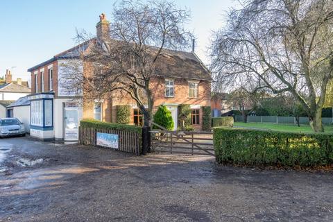 Martham 4 bed detached house for sale