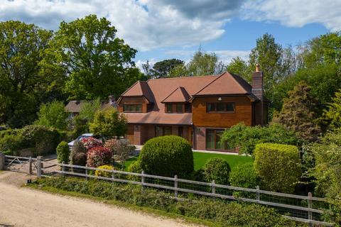 North Weirs, Brockenhurst, SO42 4 bed detached house for sale