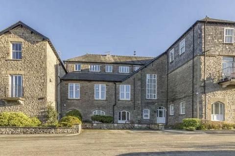 7 Glebe Court, Kirkby Lonsdale 2 bed flat for sale