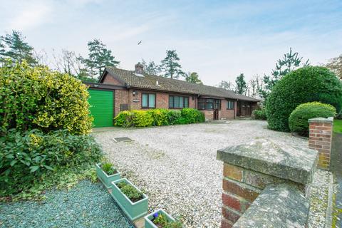 4 bedroom detached bungalow for sale