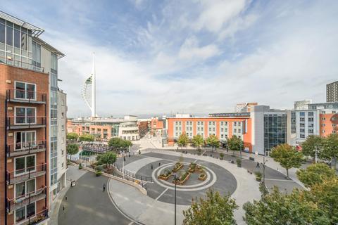 Gunwharf Quays, Portsmouth, Hampshire 2 bed apartment for sale